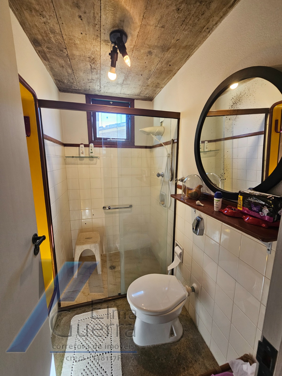 Ubatuba, Centro - Casa com 5 quartos, sendo 3 suítes