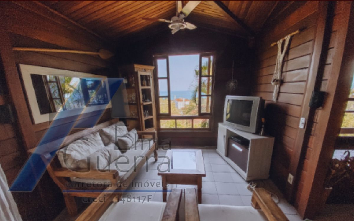 Ubatuba, Enseada - Casa com 05 dormitórios com vista para o mar.