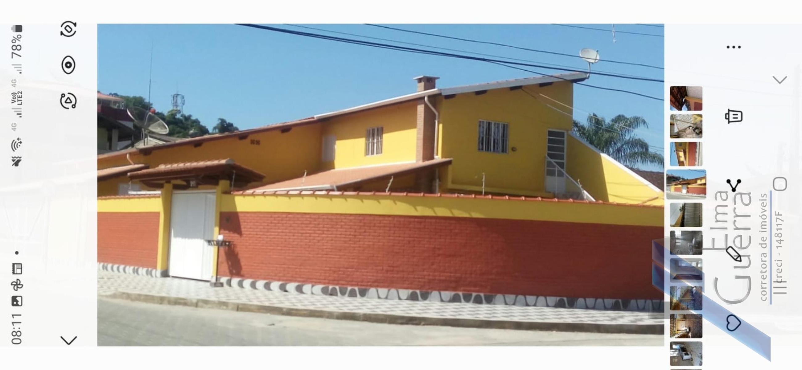 Ubatuba, Perequê Açu - Casa a 200 metros da praia com 03 dormitórios.