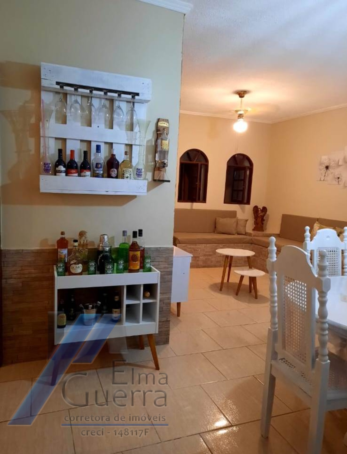 Ubatuba, Perequê Açu - Casa a 200 metros da praia com 03 dormitórios.