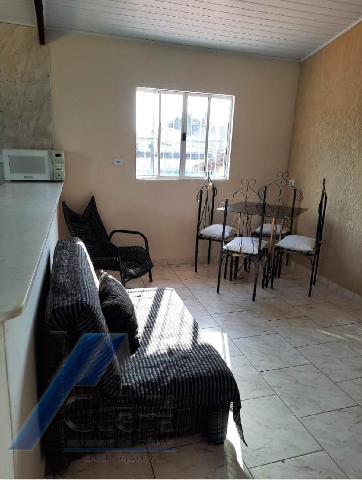Ubatuba, Perequê Açu - Casa a 200 metros da praia com 03 dormitórios.