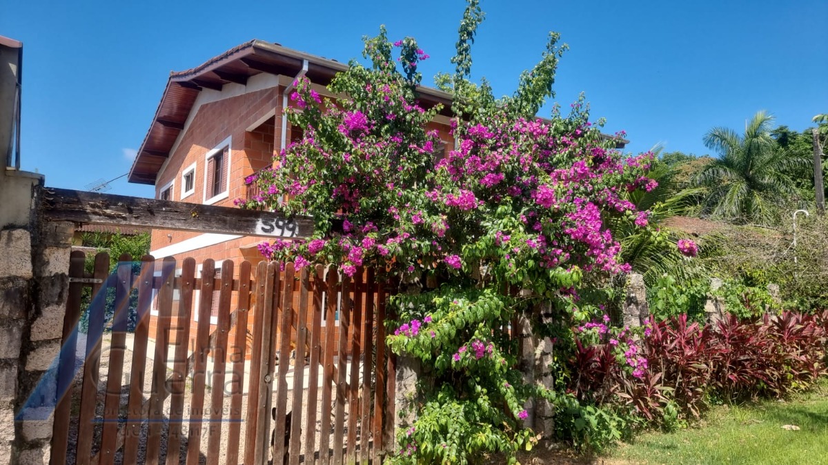 Casa à venda com 4 quartos, 220m² - Foto 5