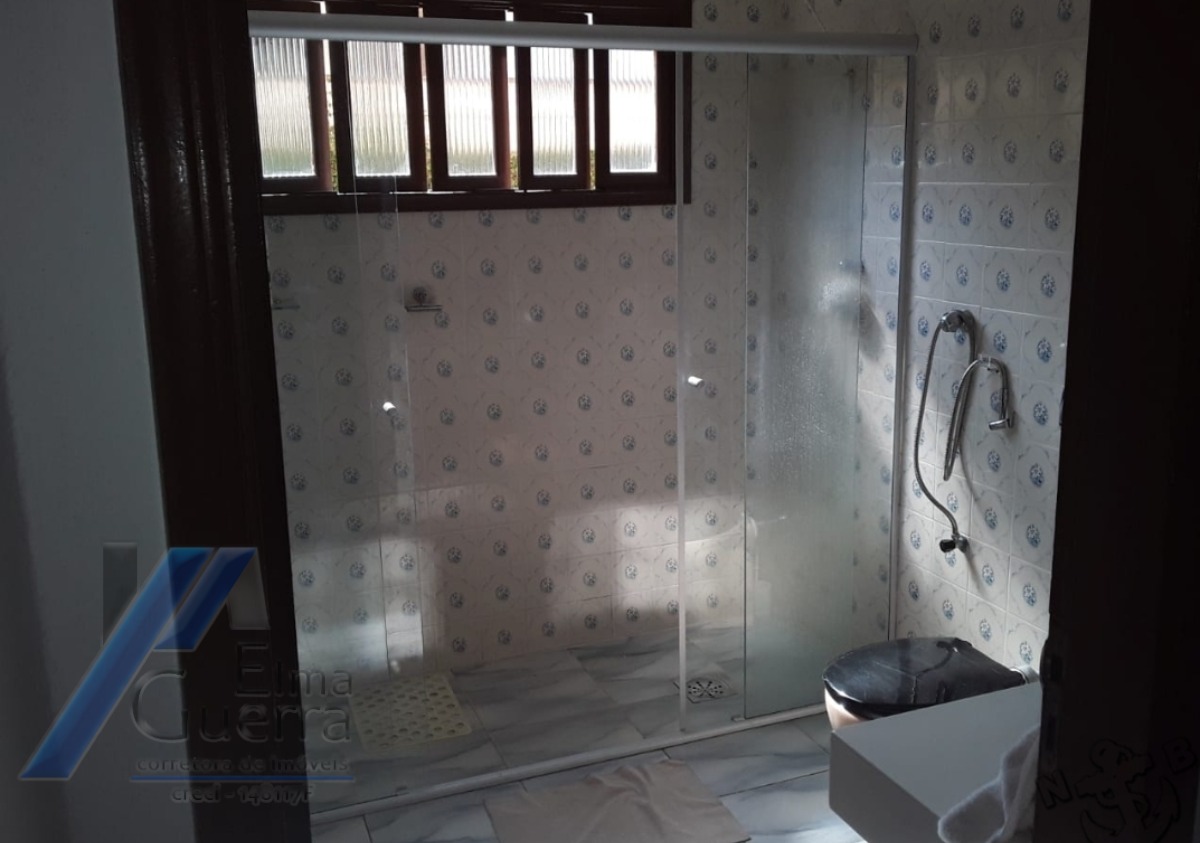Casa à venda com 4 quartos, 220m² - Foto 36