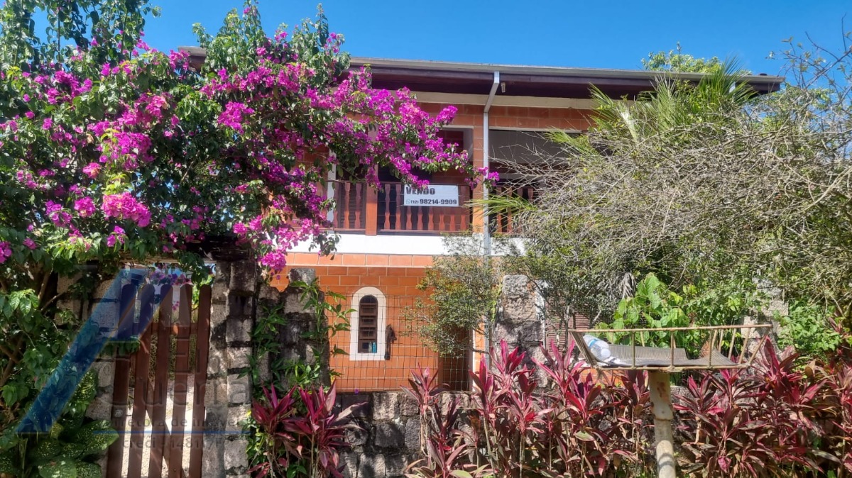 Casa à venda com 4 quartos, 220m² - Foto 6