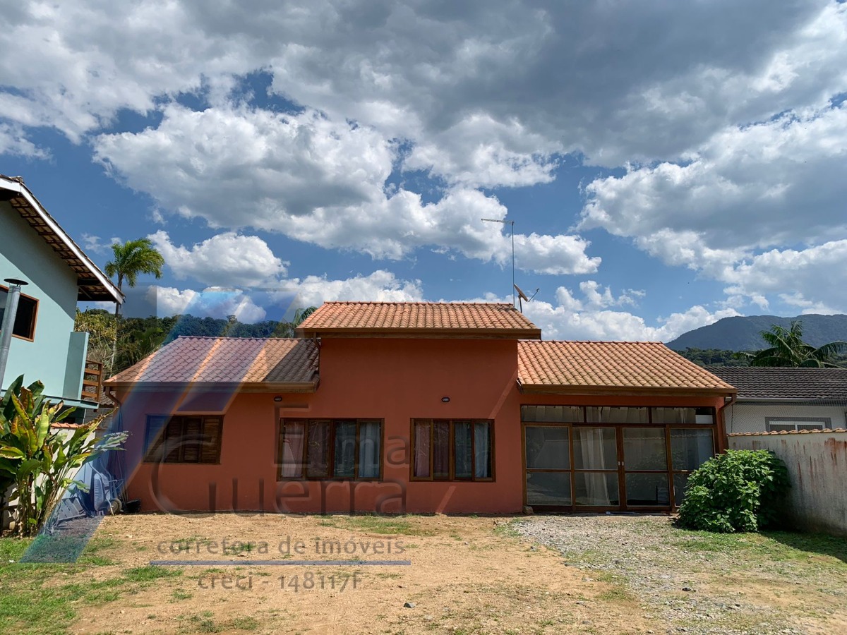 Ubatuba - Condomínio Ubatuba Country, edícula com 01 dormitório, terreno de 450 m2.