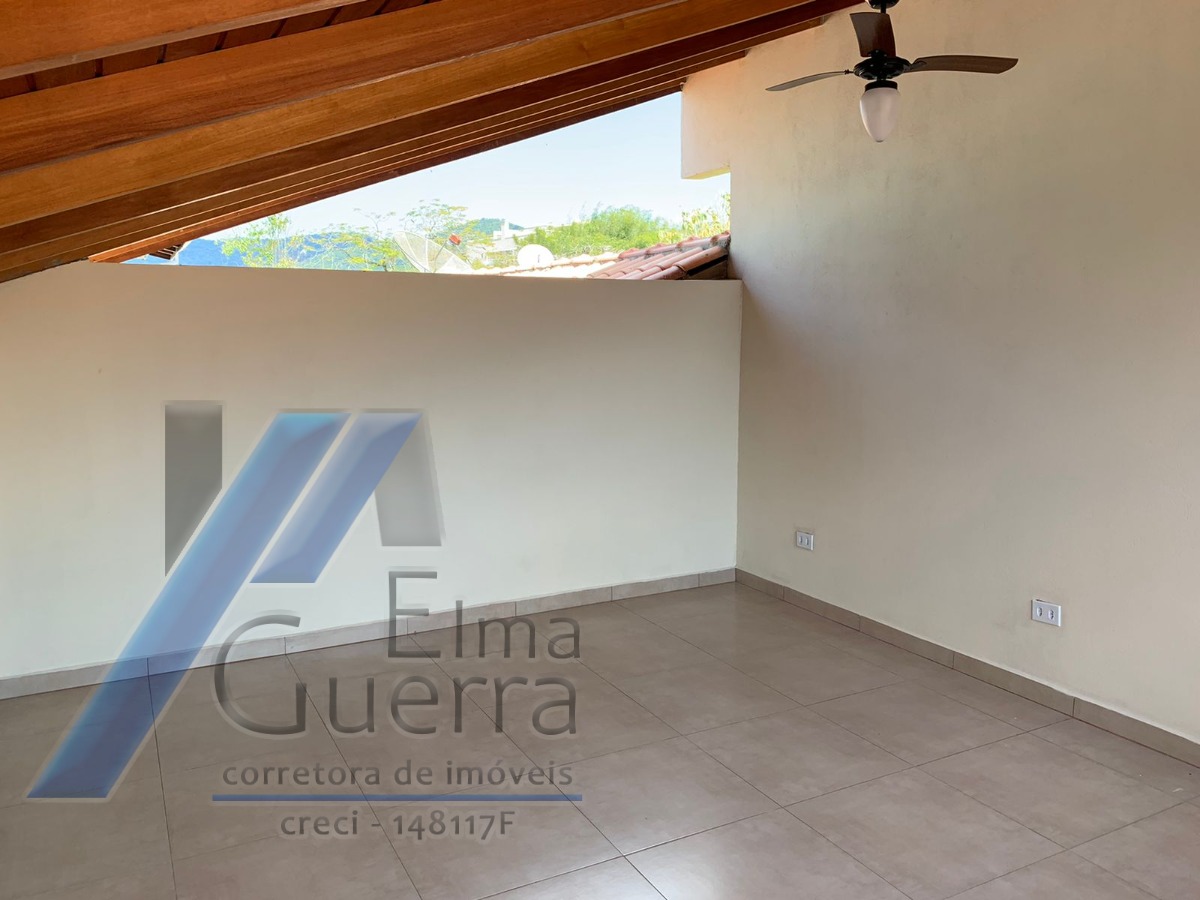 Ubatuba - Condomínio Ubatuba Country, edícula com 01 dormitório, terreno de 450 m2.