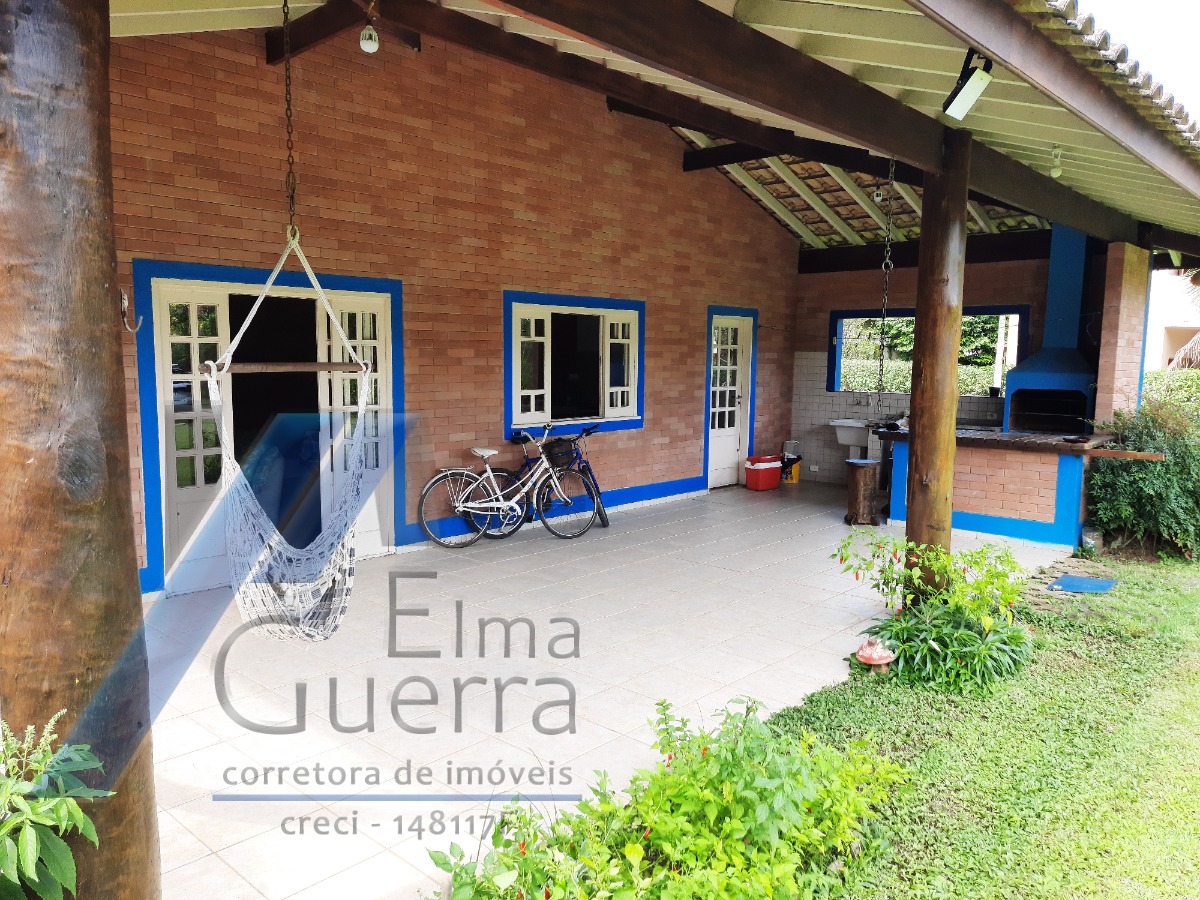 Ubatuba, Horto - Condomínio Ubatuba Country, casa com 02 dormitórios, sendo 01 suíte.