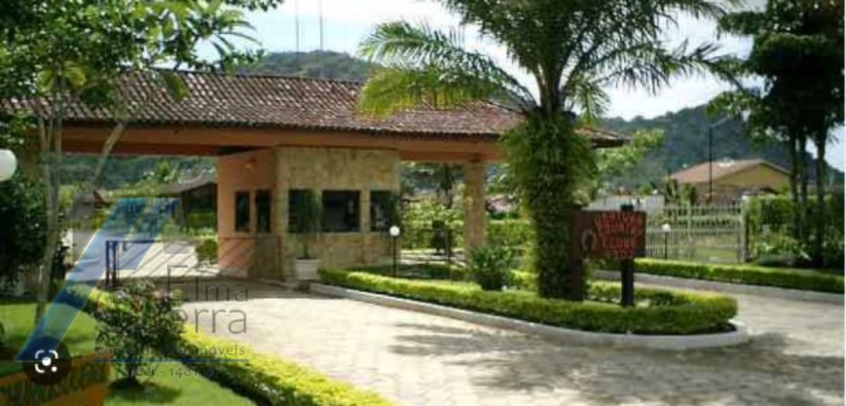 Ubatuba, Horto - Condomínio Ubatuba Country, casa com 02 dormitórios, sendo 01 suíte.