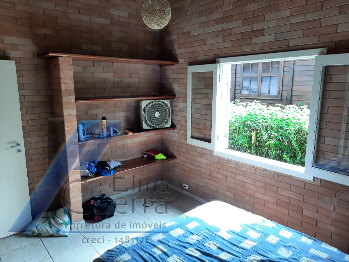 Ubatuba, Horto - Condomínio Ubatuba Country, casa com 02 dormitórios, sendo 01 suíte.