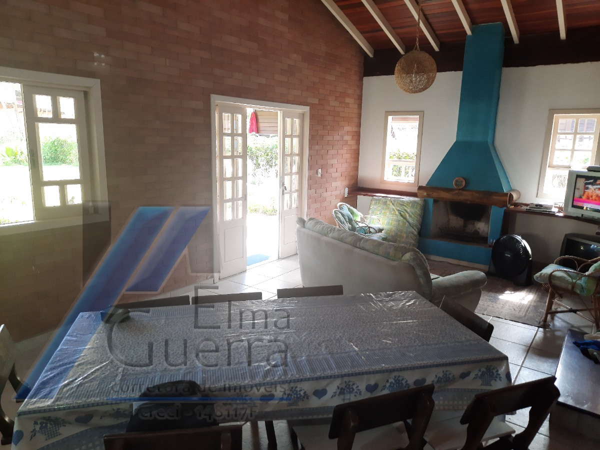Ubatuba, Horto - Condomínio Ubatuba Country, casa com 02 dormitórios, sendo 01 suíte.