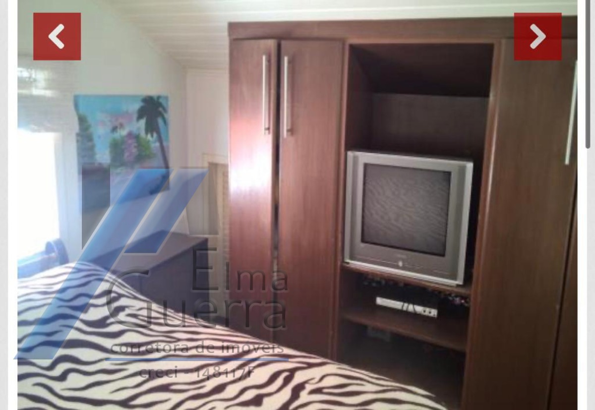 Ubatuba - Condomínio Villas, casa com 04 dormitórios, sendo 02 suítes e área de lazer.