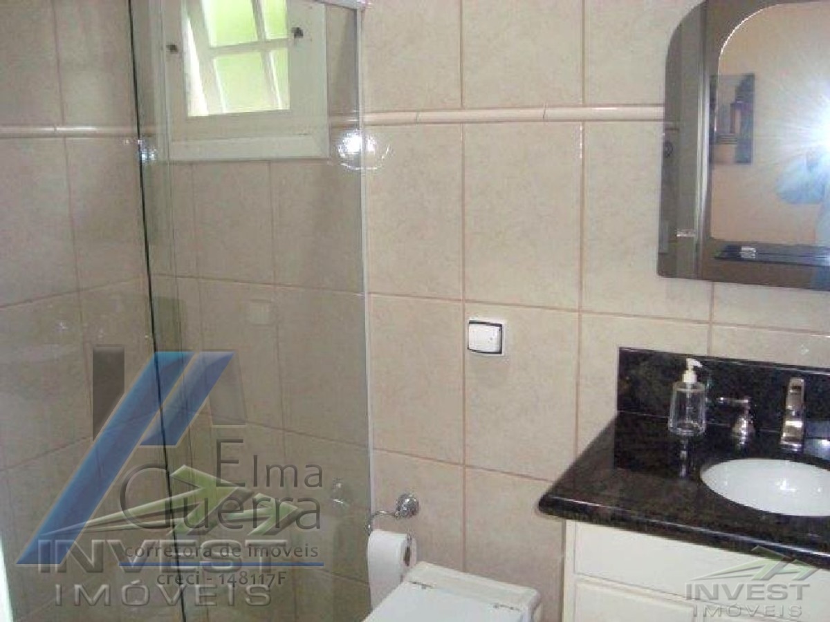 Ubatuba - Condomínio Ubatuba country, casa no com 03 dormitórios, sendo 01 suíte.