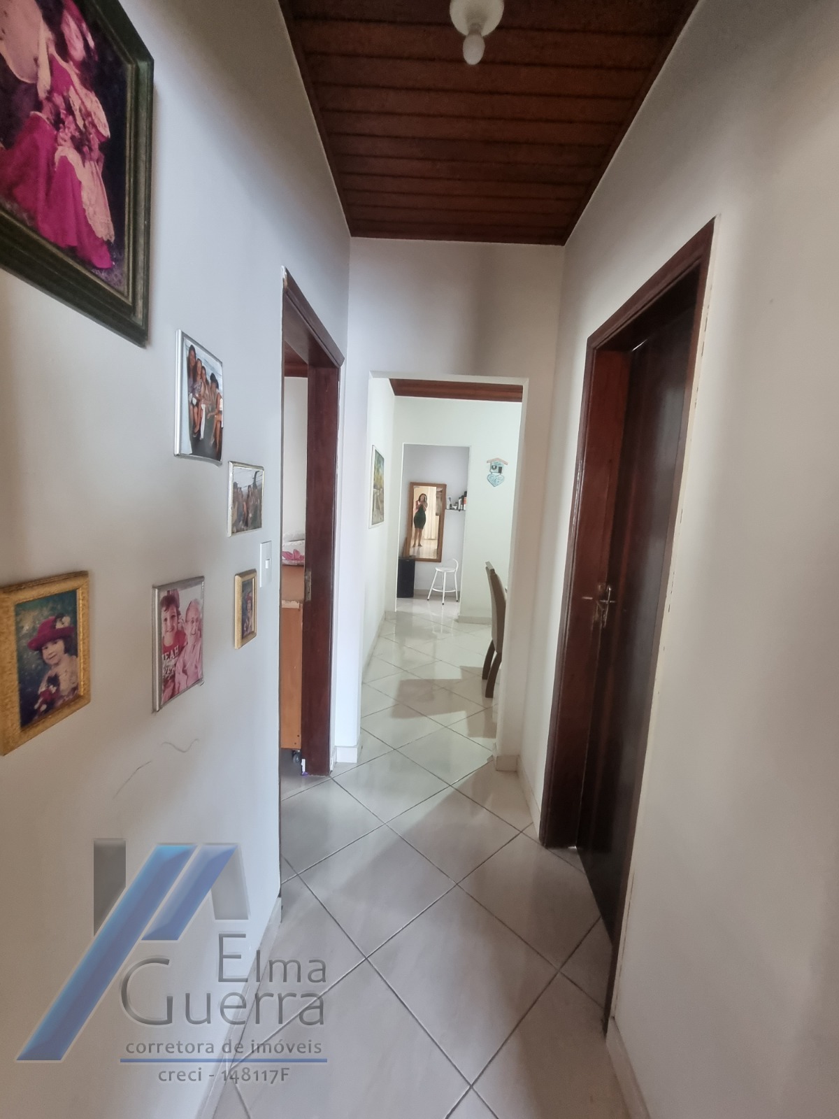 Ubatuba, Centro - Casa com 02 dormitórios.