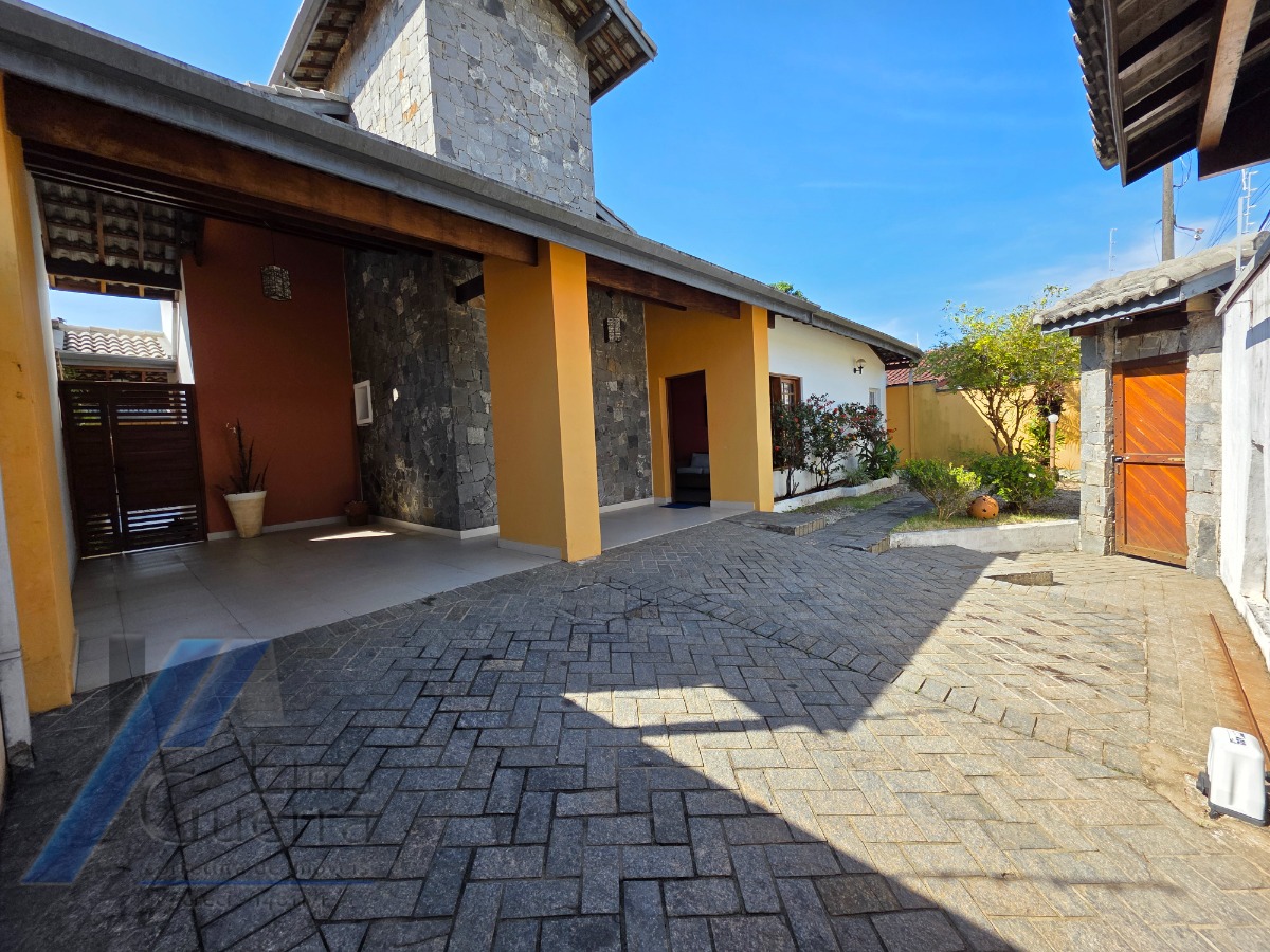 Casa, 3 quartos, 298 m² - Foto 2