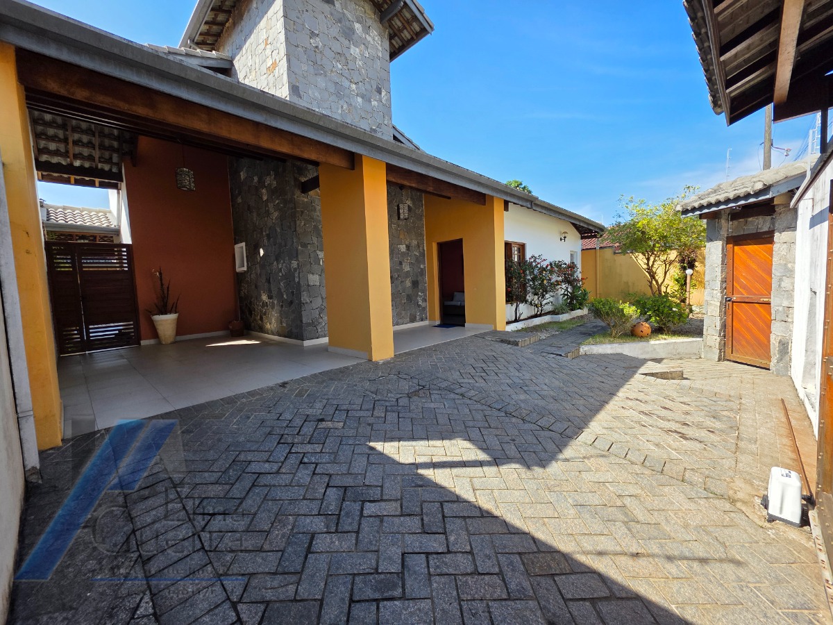 Casa, 3 quartos, 298 m² - Foto 4