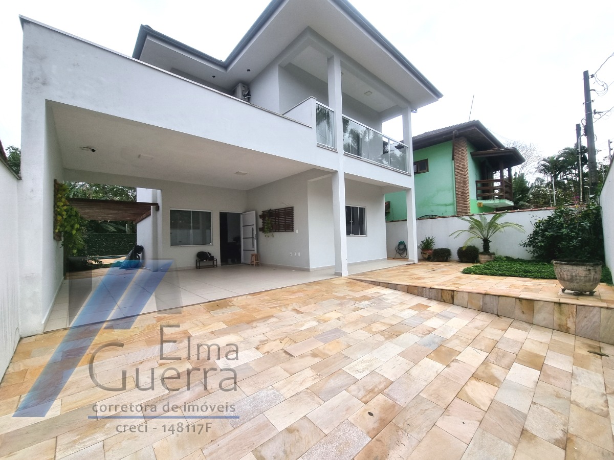 Casa, 3 quartos, 210 m² - Foto 2