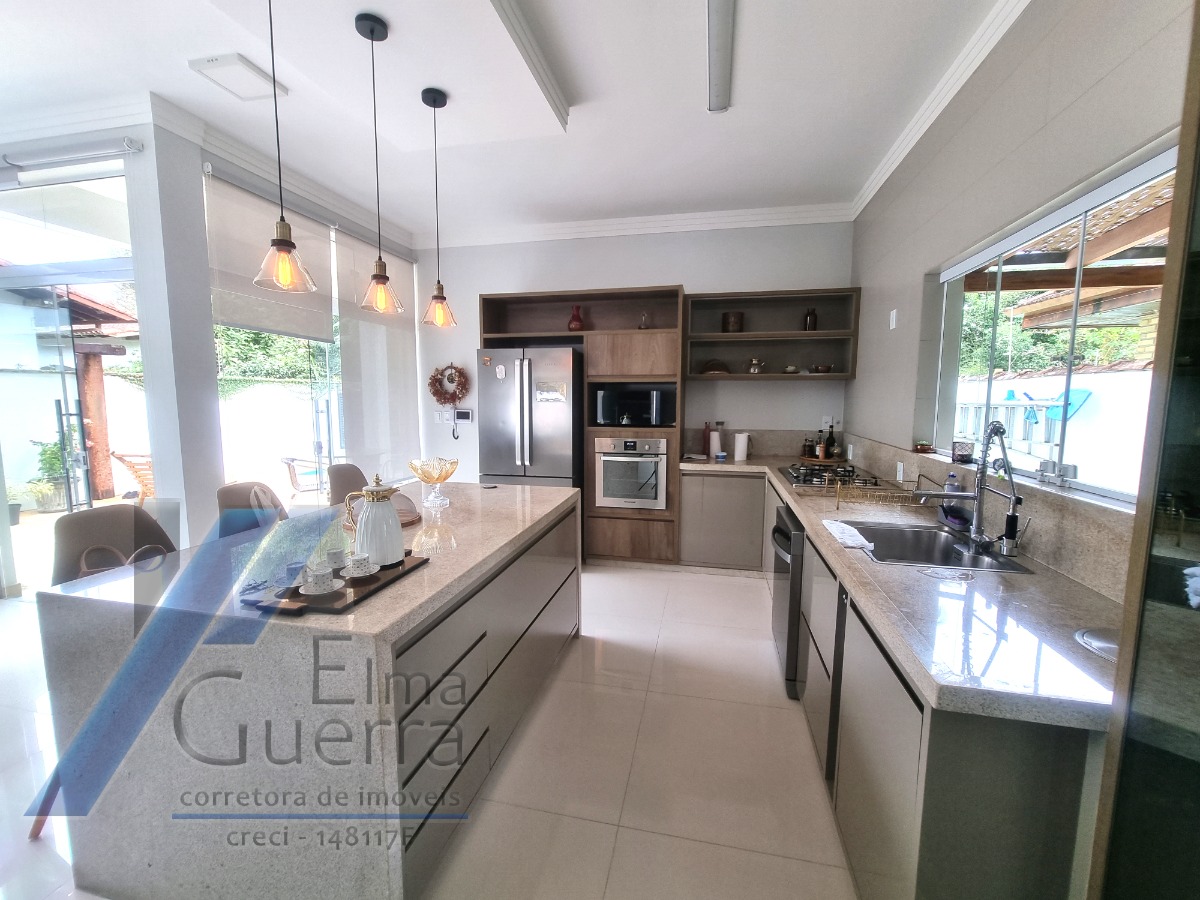 Casa, 3 quartos, 210 m² - Foto 30