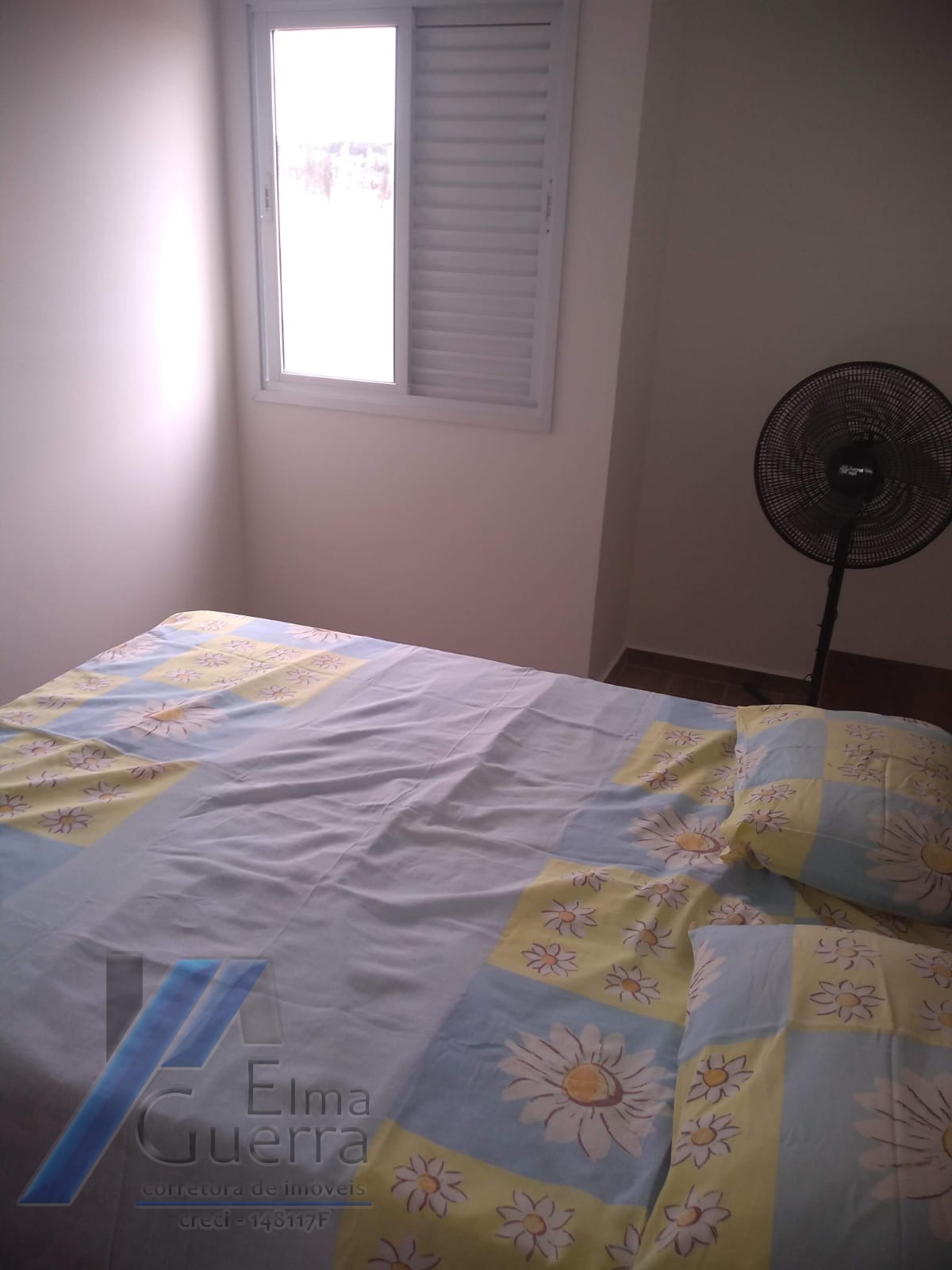 Ubatuba, Centro - Apartamento com 02 dormitórios, sendo 01 suíte e área de lazer.
