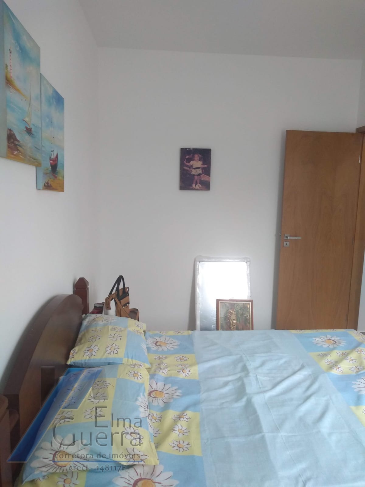 Ubatuba, Centro - Apartamento com 02 dormitórios, sendo 01 suíte e área de lazer.