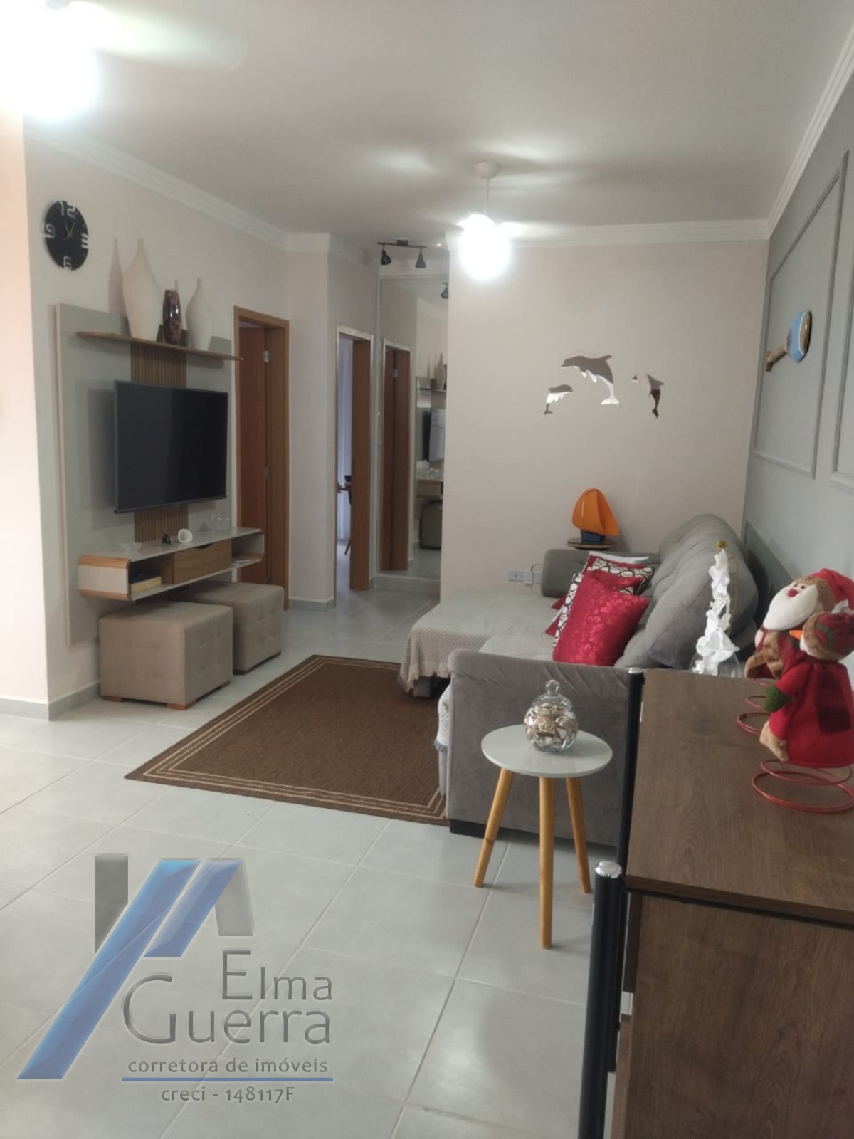 Ubatuba, Toninhas - Apartamento mobiliado com vista para o praia com 02 dormitórios, sendo 01 suíte.