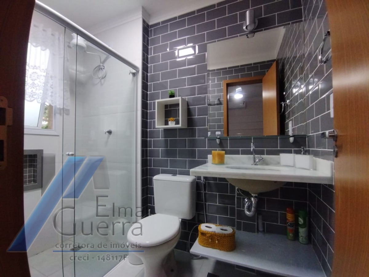 Ubatuba, Toninhas - Apartamento mobiliado com vista para o praia com 02 dormitórios, sendo 01 suíte.