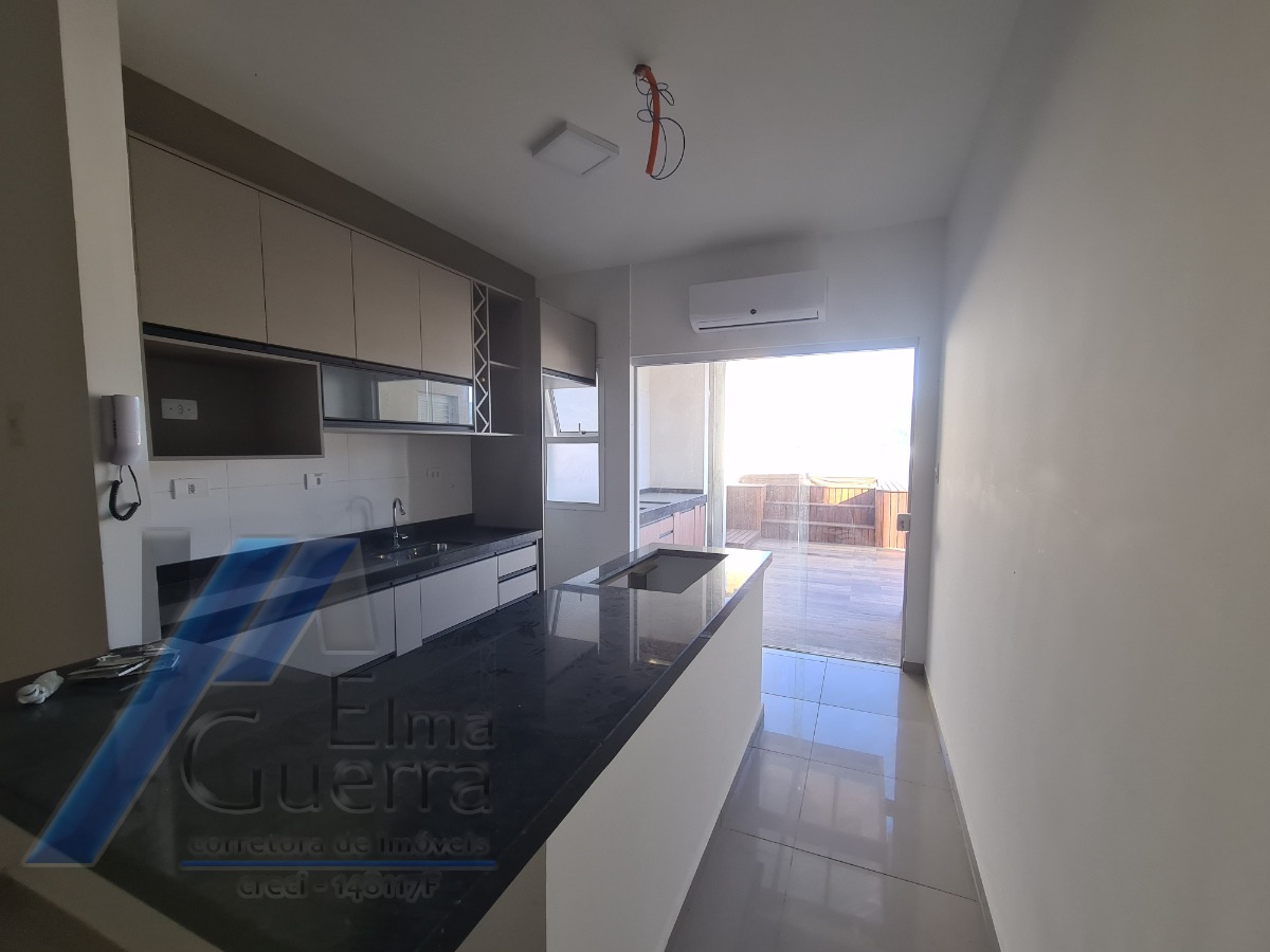Ubatuba, Centro - Apartamento cobertura com 03 dormitórios, sendo 01 suíte com área de lazer.