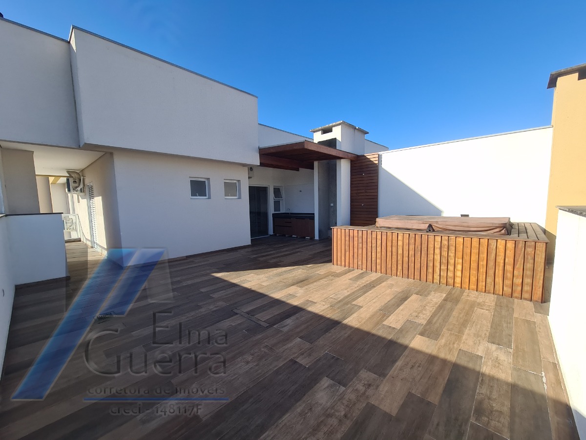 Ubatuba, Centro - Apartamento cobertura com 03 dormitórios, sendo 01 suíte com área de lazer.