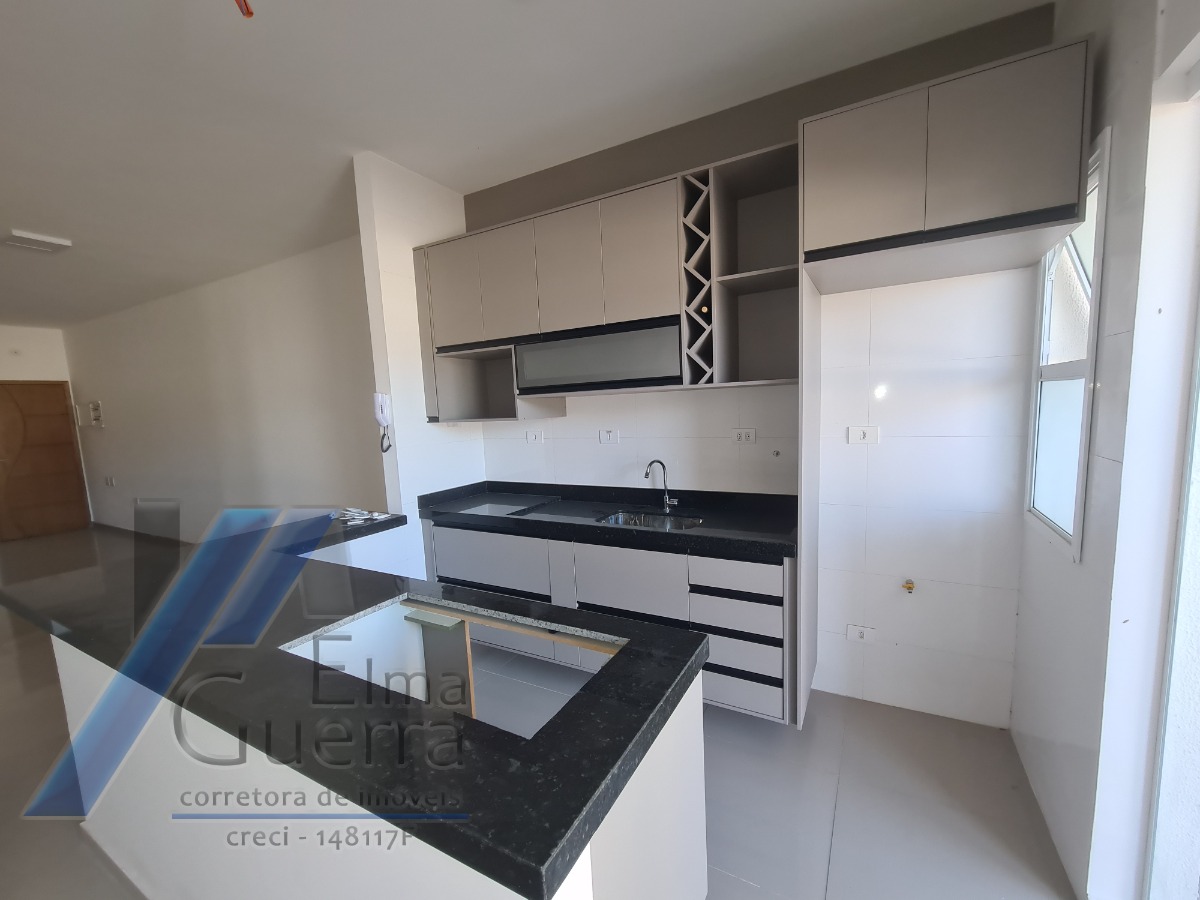 Ubatuba, Centro - Apartamento cobertura com 03 dormitórios, sendo 01 suíte com área de lazer.