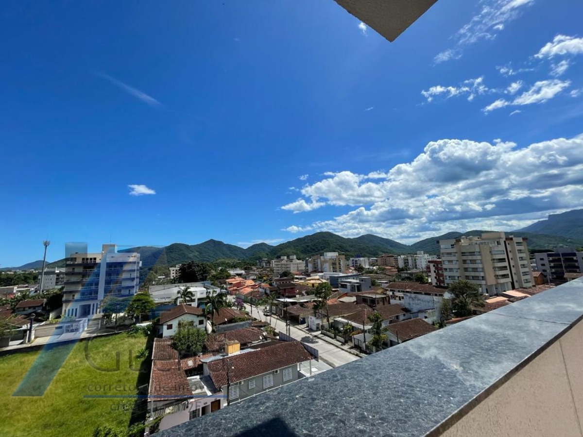 Ubatuba, Centro - Apartamento cobertura com 03 dormitórios, sendo 01 suíte e area de lazer.