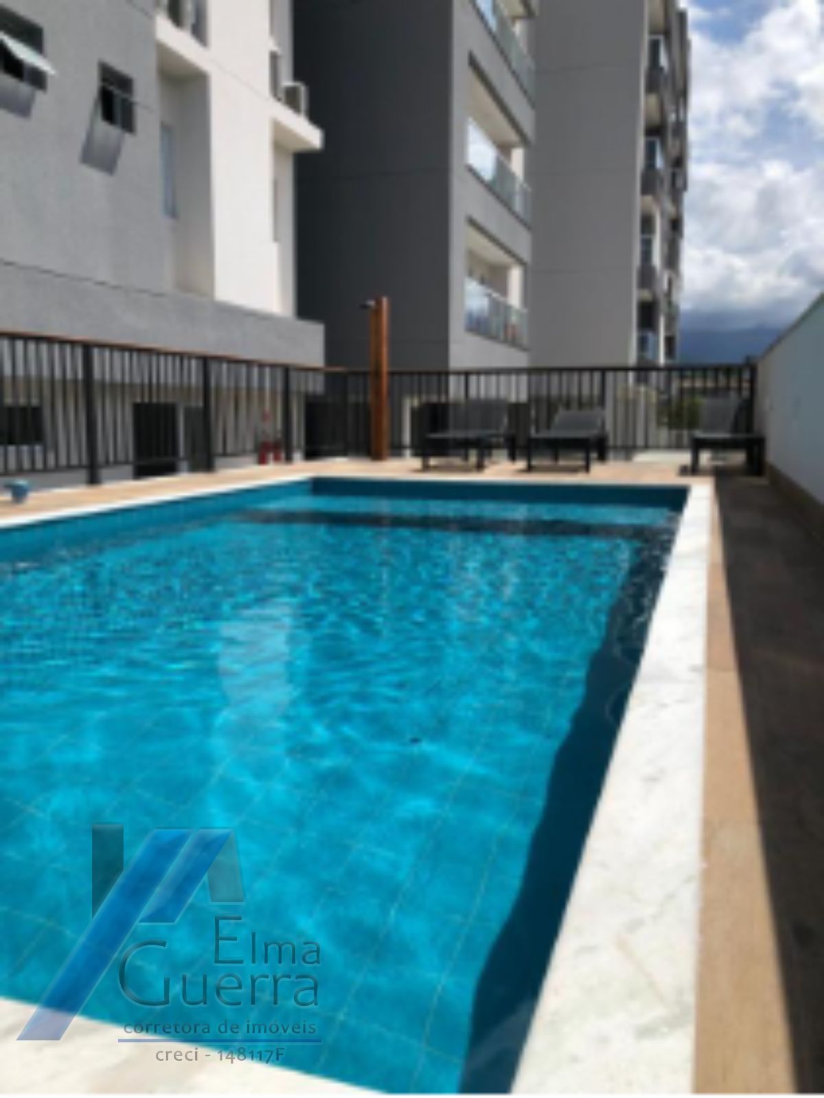 Ubatuba, Centro - Apartamento cobertura com 03 dormitórios, sendo 01 suíte e area de lazer.