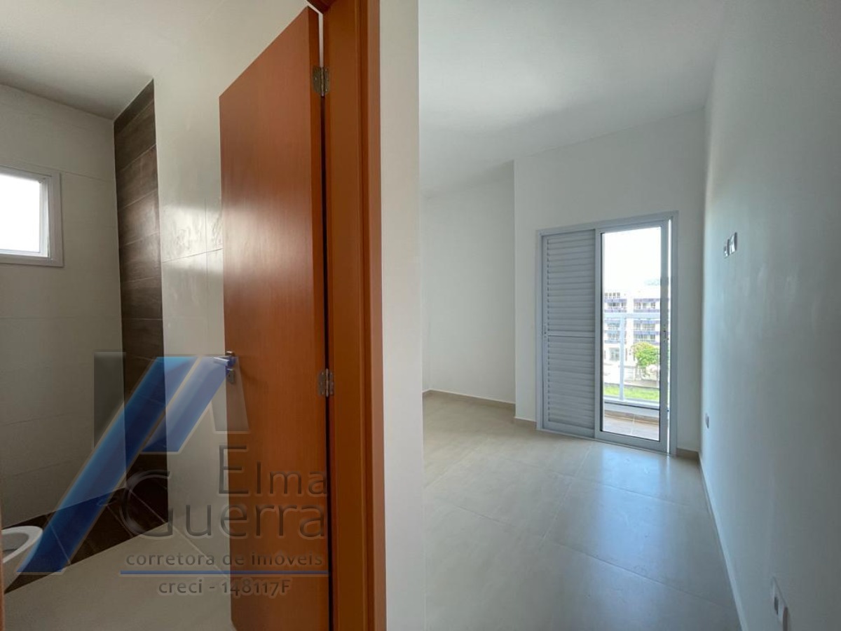 Ubatuba, Centro - Apartamento cobertura com 03 dormitórios, sendo 01 suíte e area de lazer.