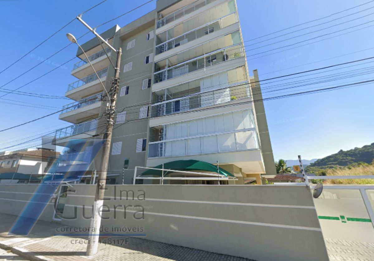 Ubatuba, Centro - Apartamento com 03 dormitórios, sendo 01 suíte e área de lazer.