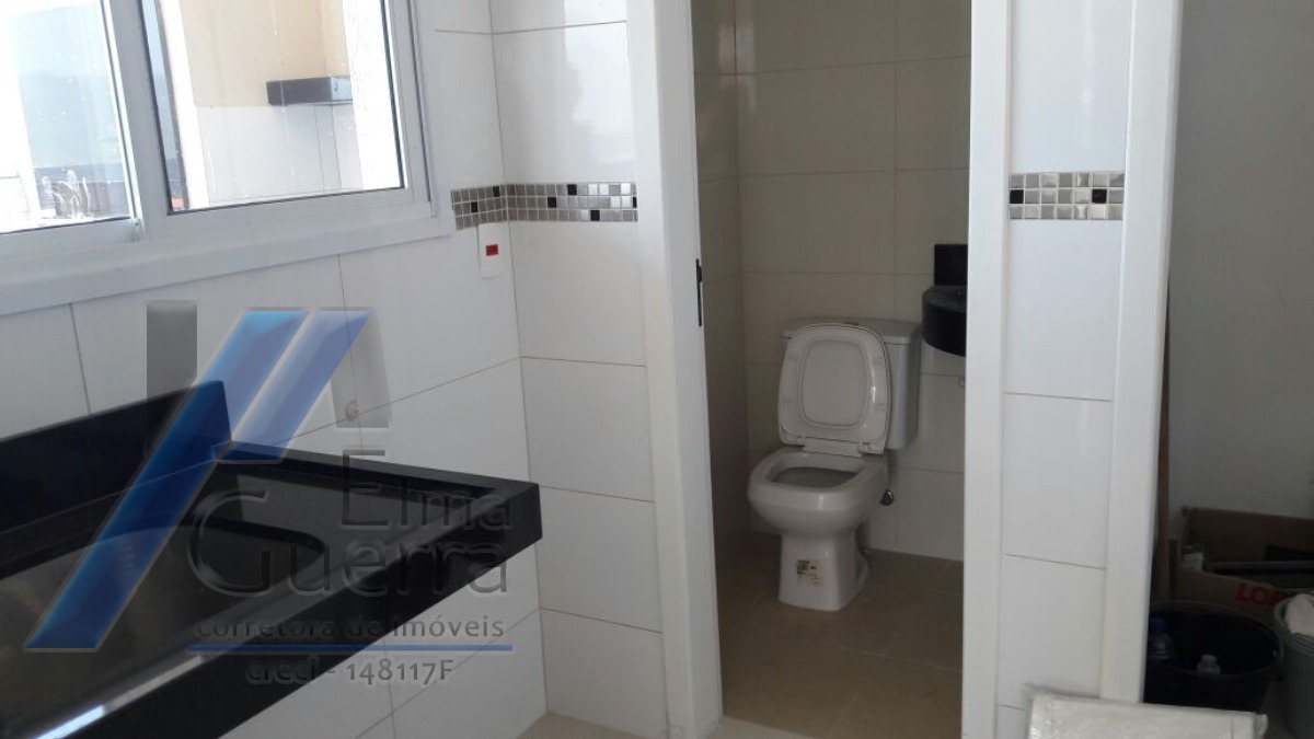 Ubatuba, Centro - Apartamento cobertura com 04 suítes e área de lazer completa.
