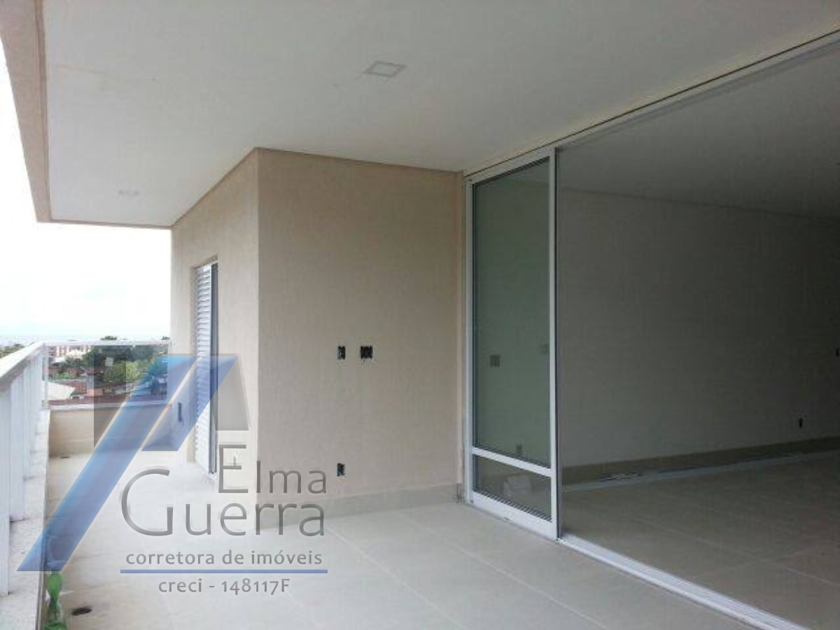 Ubatuba, Centro - Apartamento cobertura com 04 suítes e área de lazer completa.