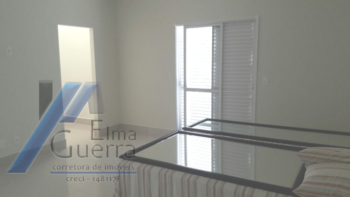 Ubatuba, Centro - Apartamento cobertura com 04 suítes e área de lazer completa.