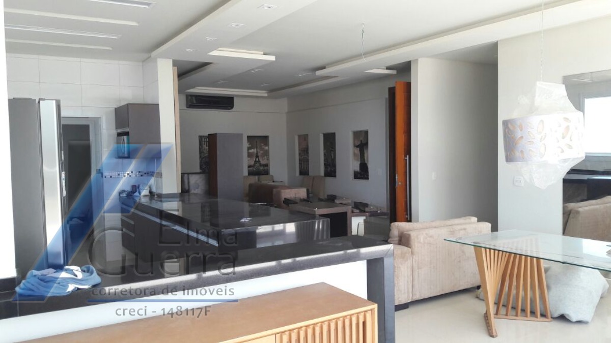 Ubatuba, Centro - Apartamento cobertura com 04 suítes e área de lazer completa.