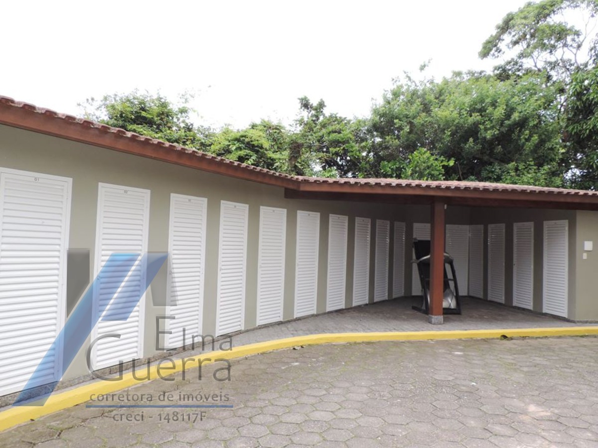 Ubatuba, Itaguá - Cobertura duplex com 03 dormitórios, sendo 01 suíte.