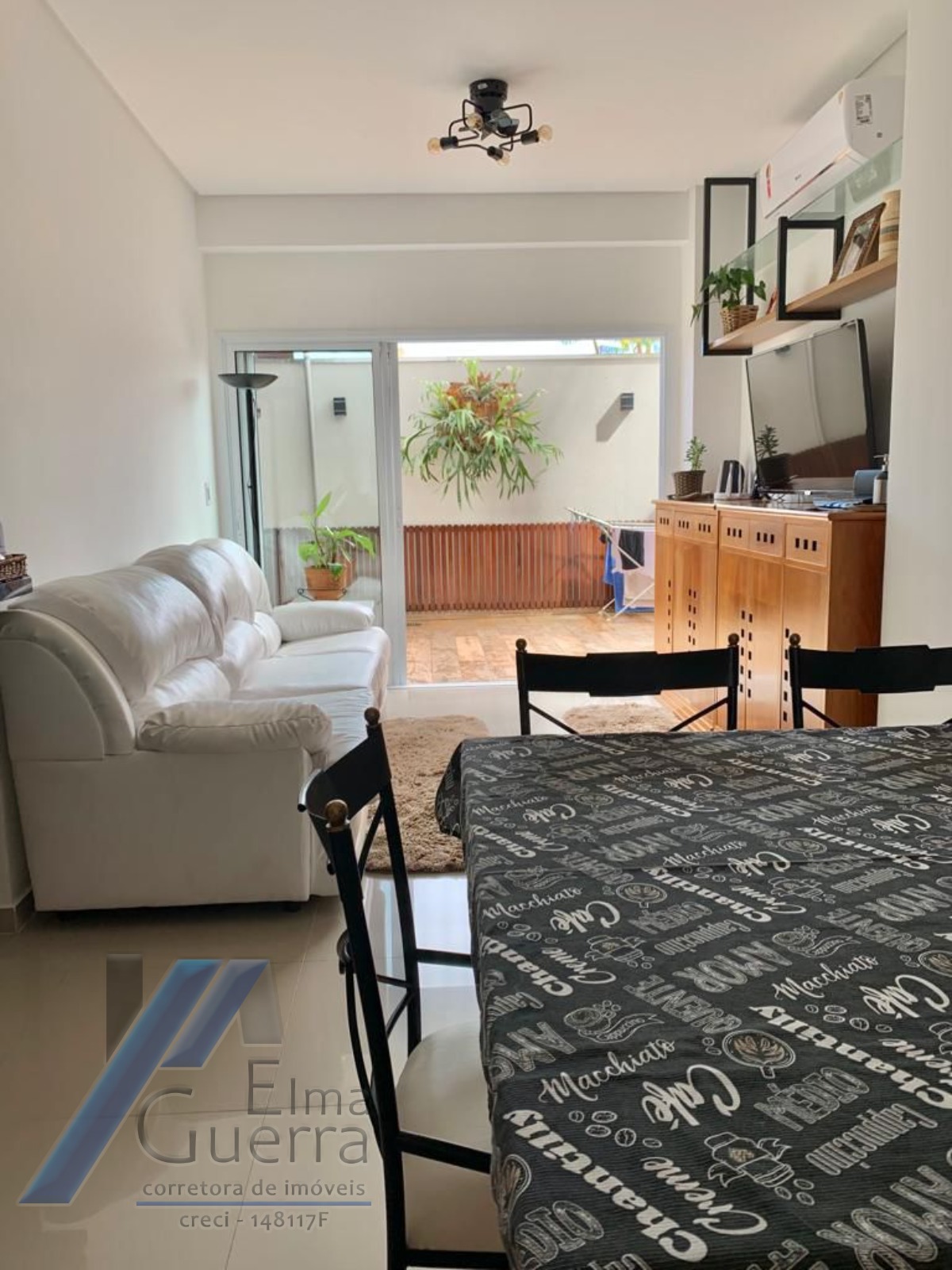 Ubatuba, Centro - Apartamento Garden mobiliado com 02 dormitórios, sendo 01 suíte com área de lazer.