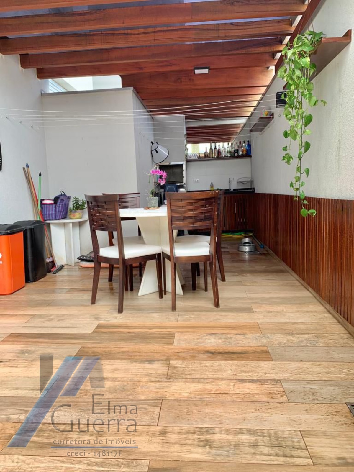 Ubatuba, Centro - Apartamento Garden mobiliado com 02 dormitórios, sendo 01 suíte com área de lazer.