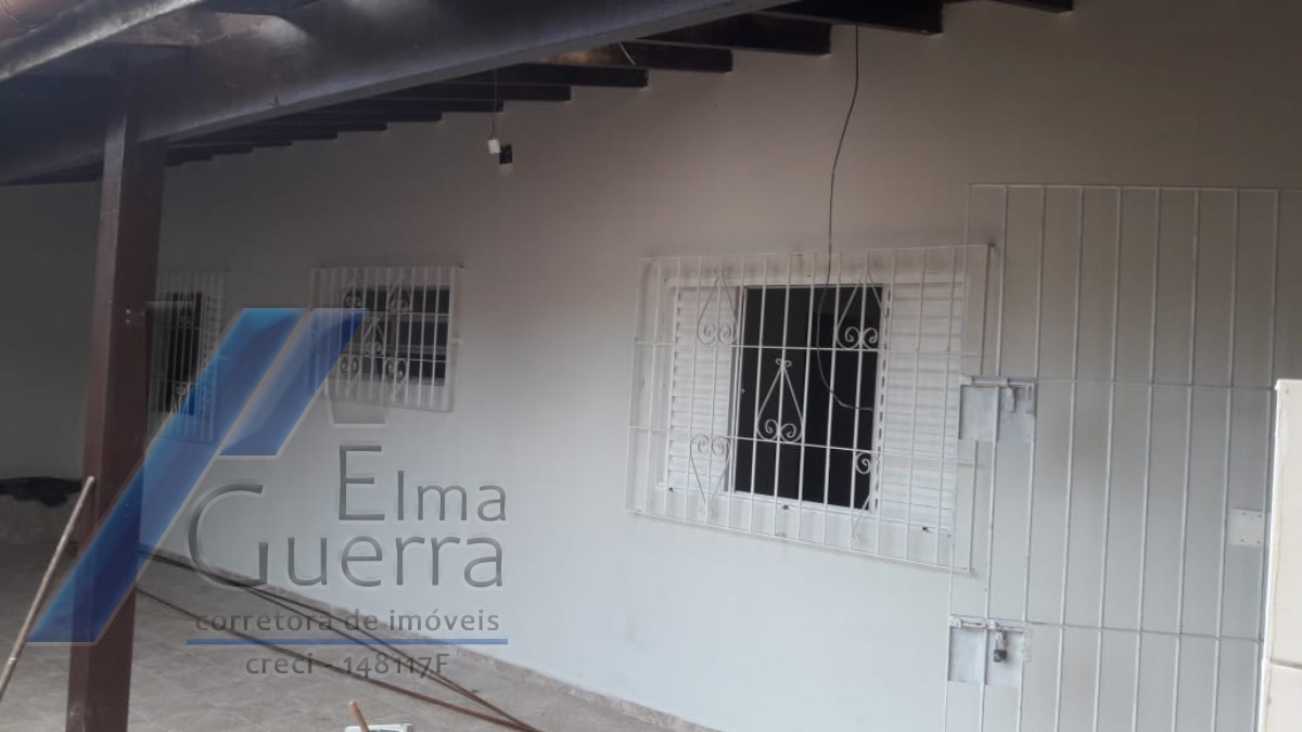 Casa à venda com 2 quartos, 70m² - Foto 9