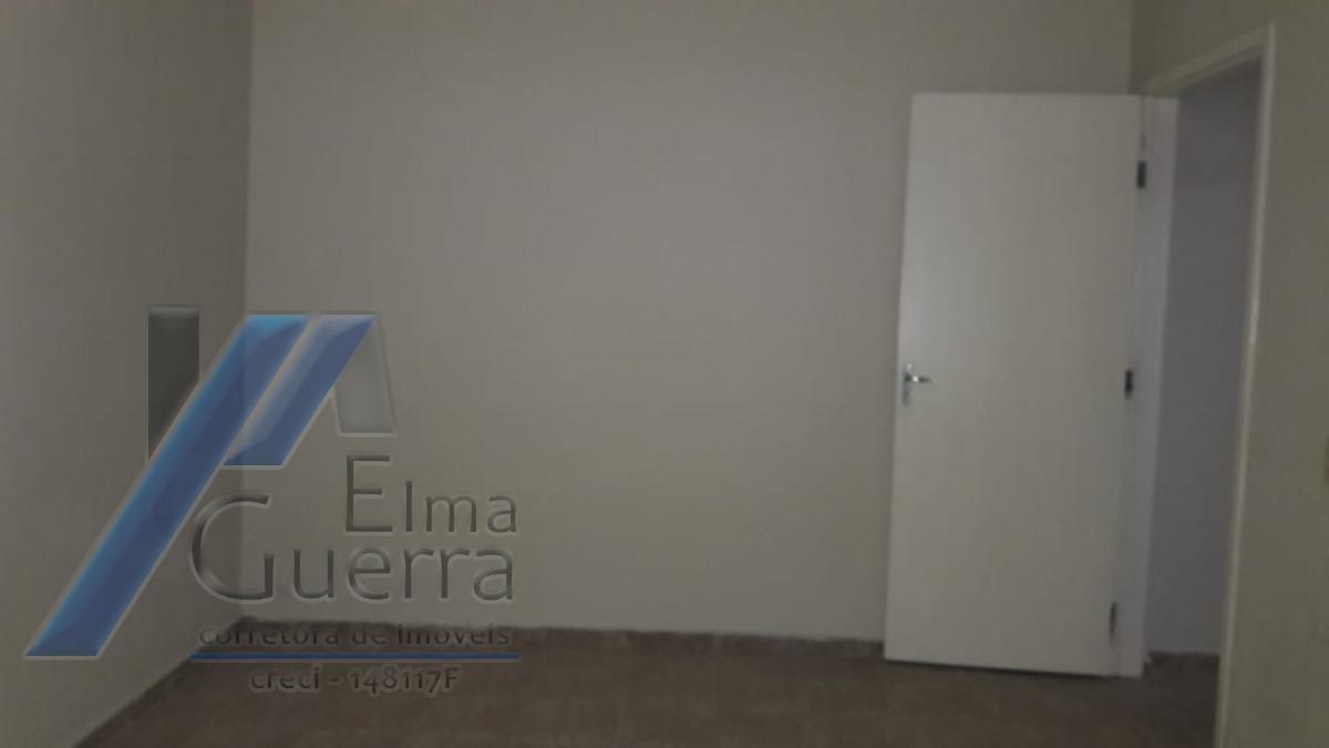 Casa à venda com 2 quartos, 70m² - Foto 15