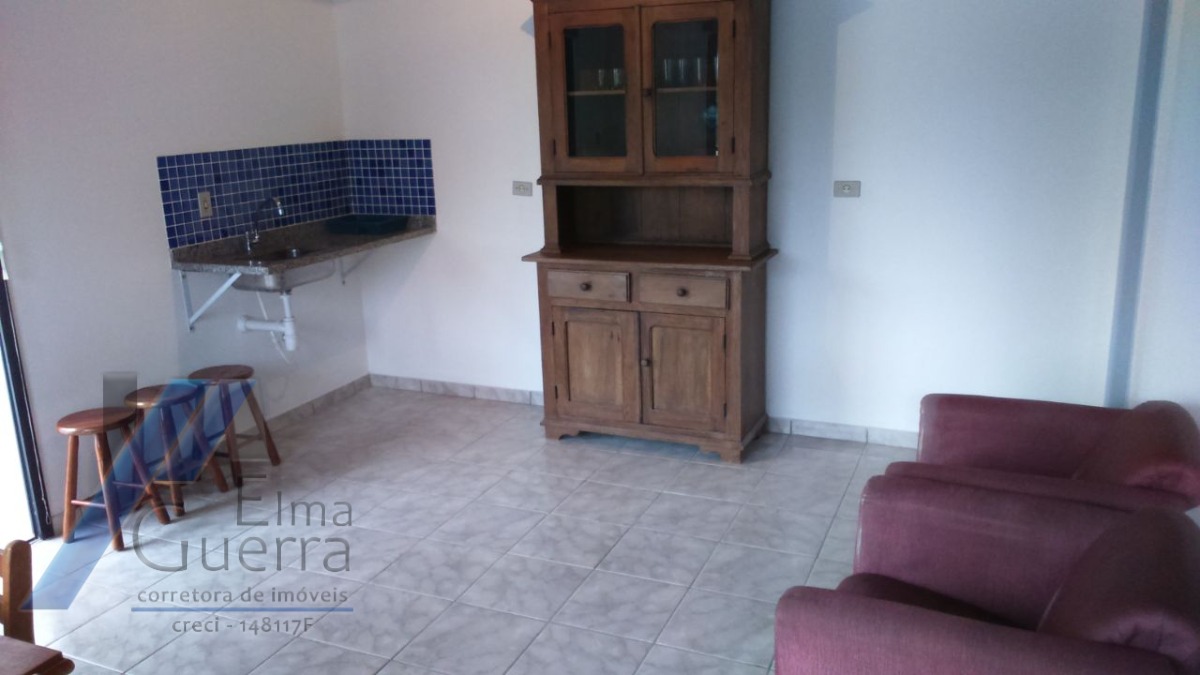 Ubatuba, Toninhas - Apartamento próximo a praia com 02 dormitórios.