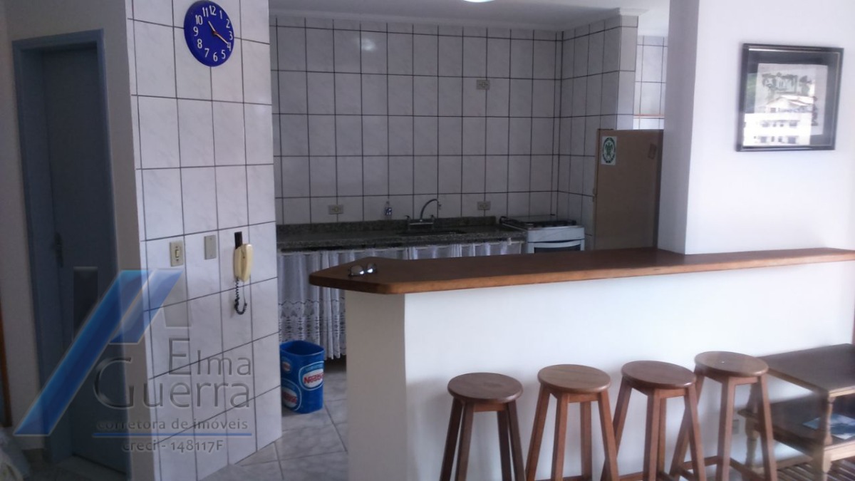 Ubatuba, Toninhas - Cobertura duplex próxima a praia com 03 dormitórios, sendo 01 suíte.