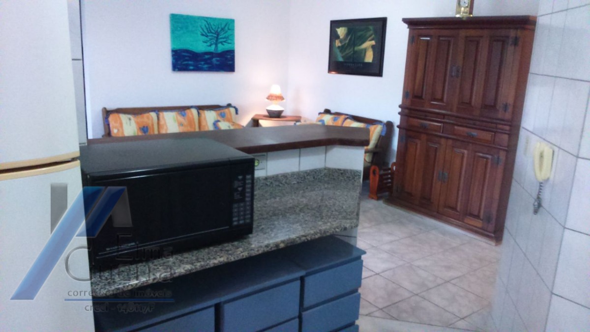 Ubatuba, Toninhas - Cobertura duplex próxima a praia com 03 dormitórios, sendo 01 suíte.