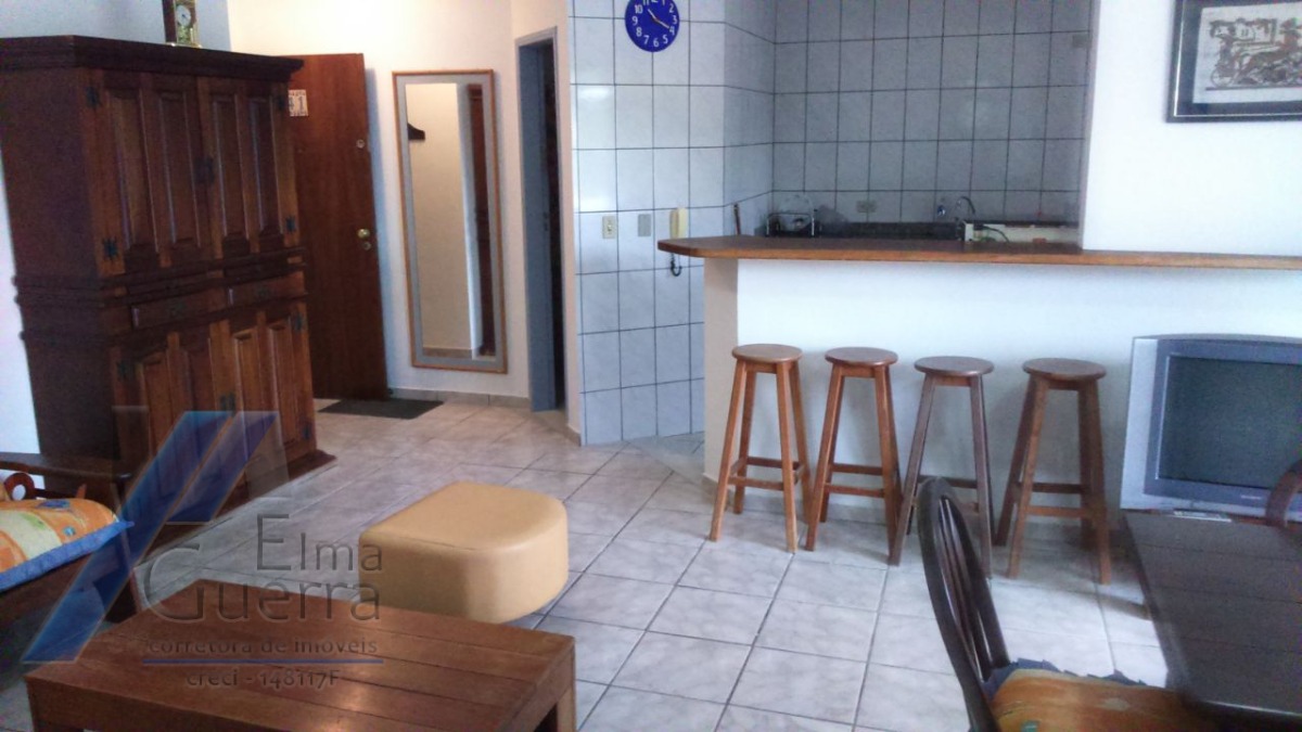 Ubatuba, Toninhas - Cobertura duplex próxima a praia com 03 dormitórios, sendo 01 suíte.