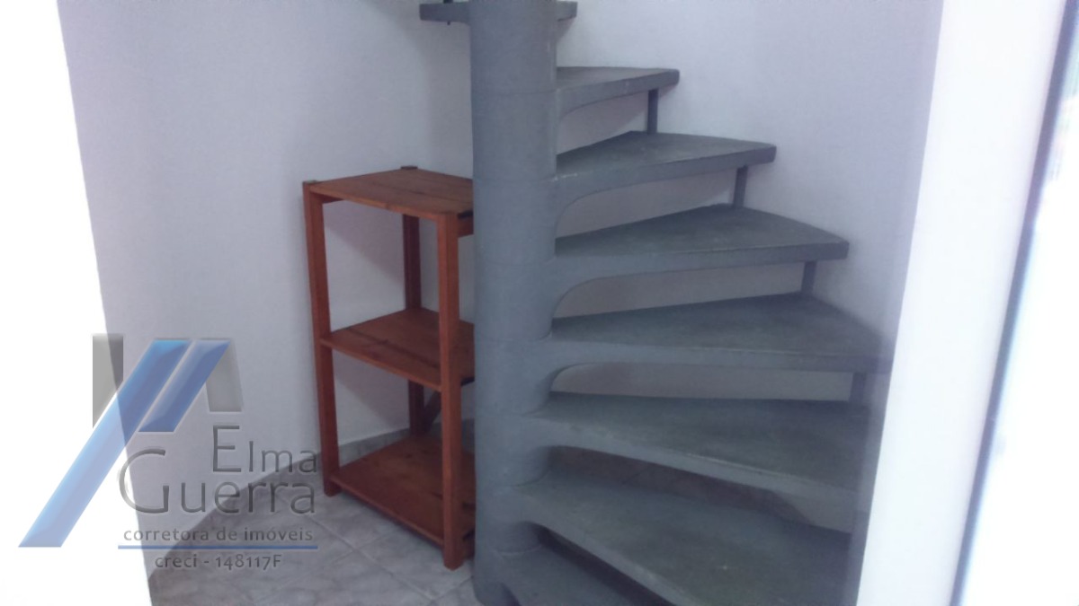 Ubatuba, Toninhas - Cobertura duplex próxima a praia com 03 dormitórios, sendo 01 suíte.