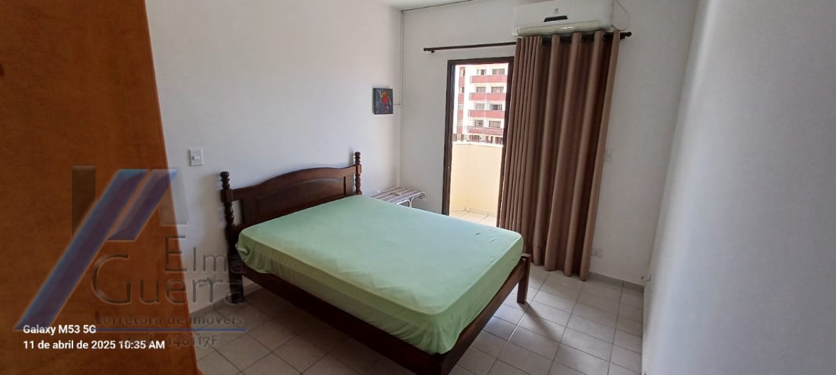 Ubatuba, Centro- Apartamento com 02 dormitórios, sendo 01 suíte.