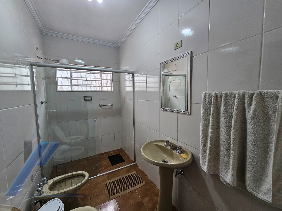 Casa à venda com 3 quartos, 220m² - Foto 26