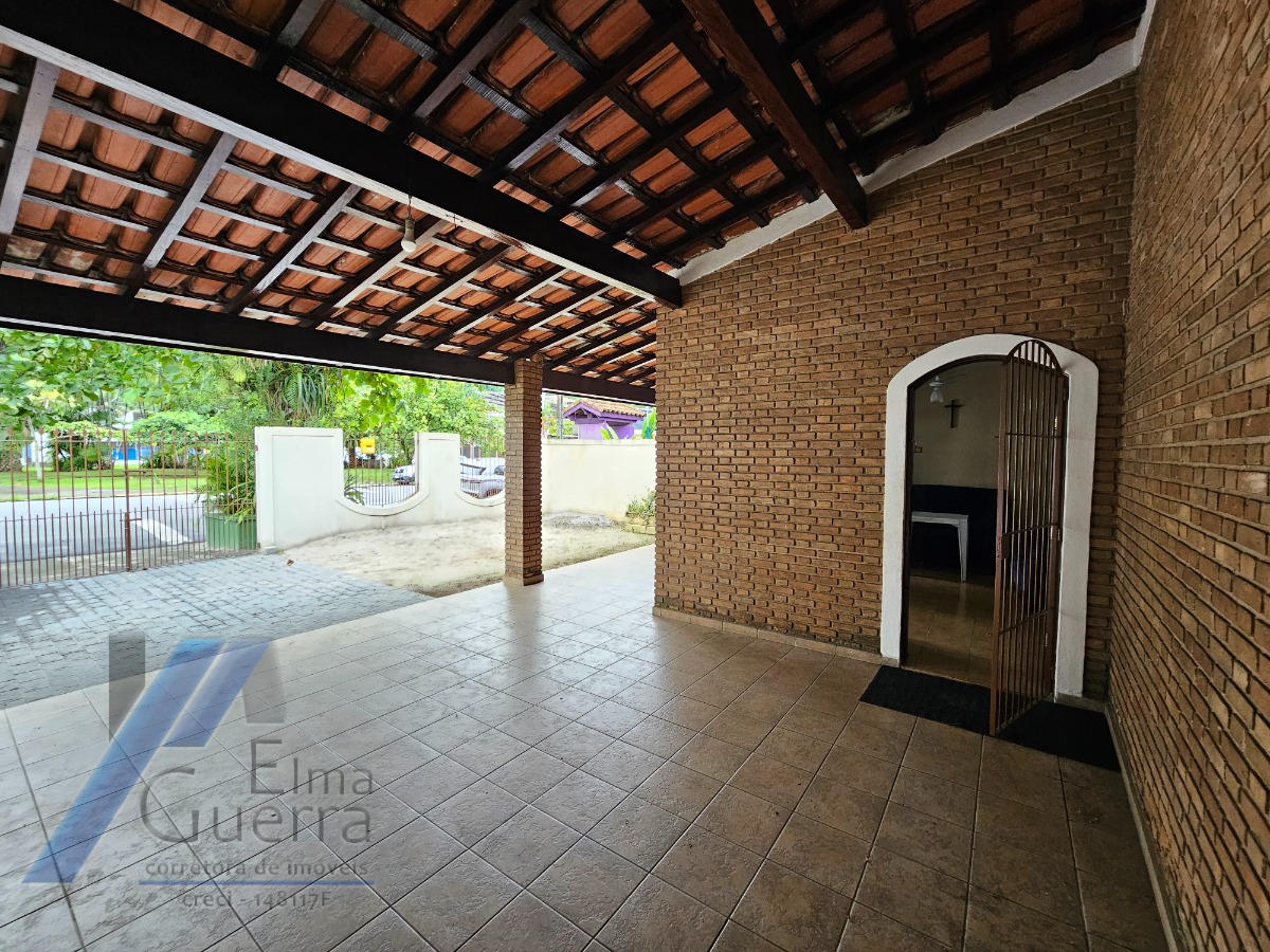Casa à venda com 3 quartos, 220m² - Foto 9