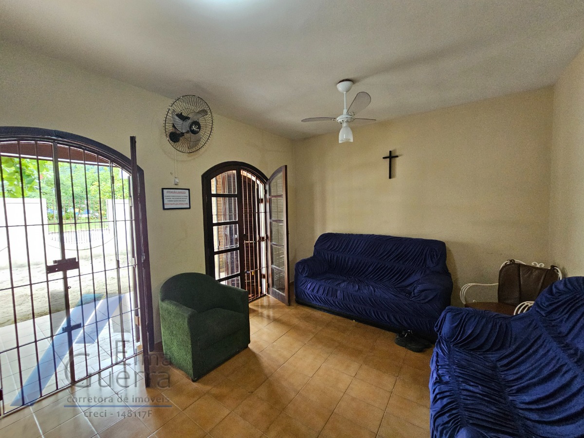 Casa à venda com 3 quartos, 220m² - Foto 11
